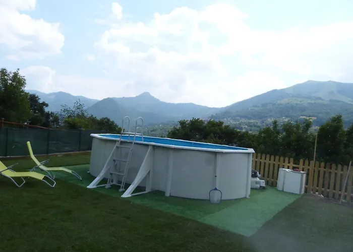 Bed & Breakfast Giardino Tra I Laghi 3*